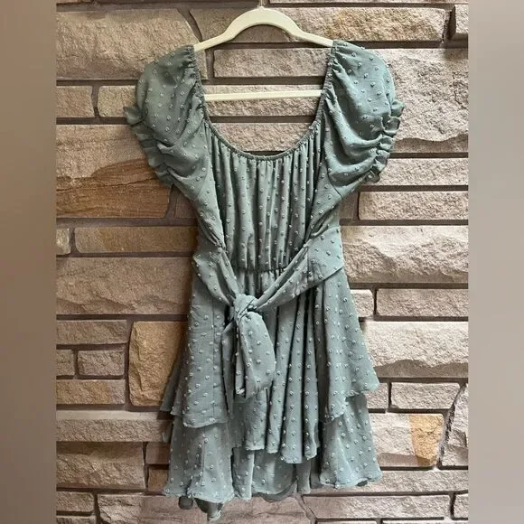 Altar’d State Haisley Layered Crossover Romper Sage Green Swiss Dot XL - Picture 5 of 14